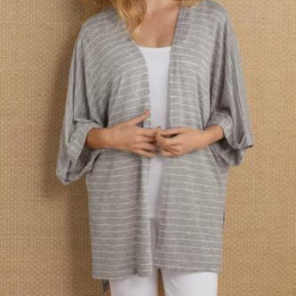 SW94 Soft Surroundings Caroline Gray Stripe Short Sleeve Cardigan Size Small